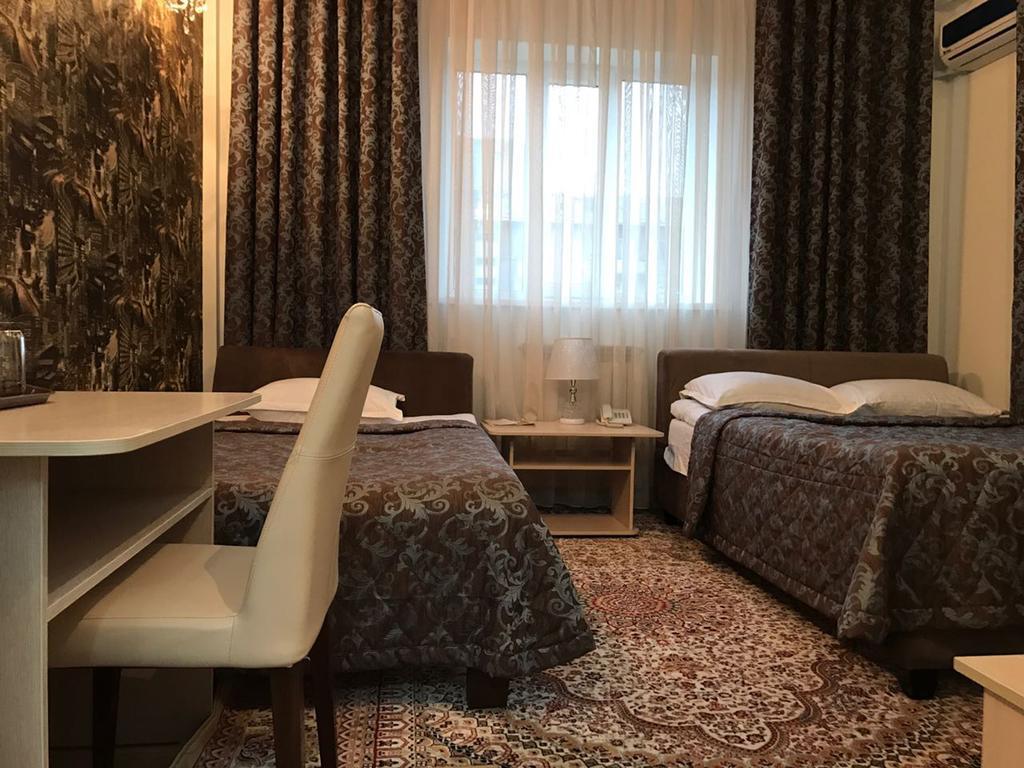 Rich Hotel Bishkek Ngoại thất bức ảnh