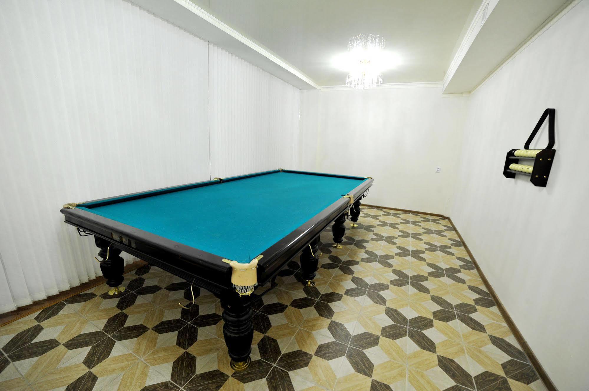 Rich Hotel Bishkek Ngoại thất bức ảnh
