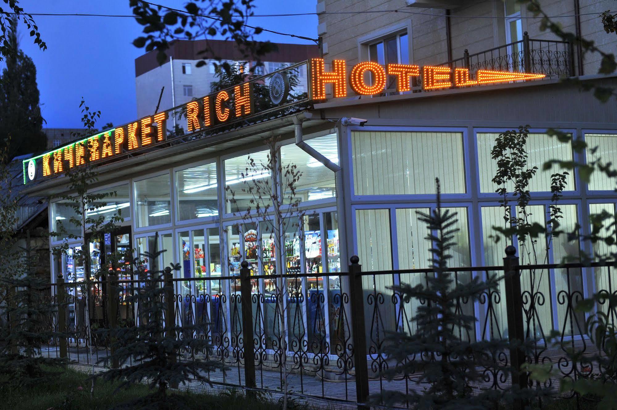 Rich Hotel Bishkek Ngoại thất bức ảnh