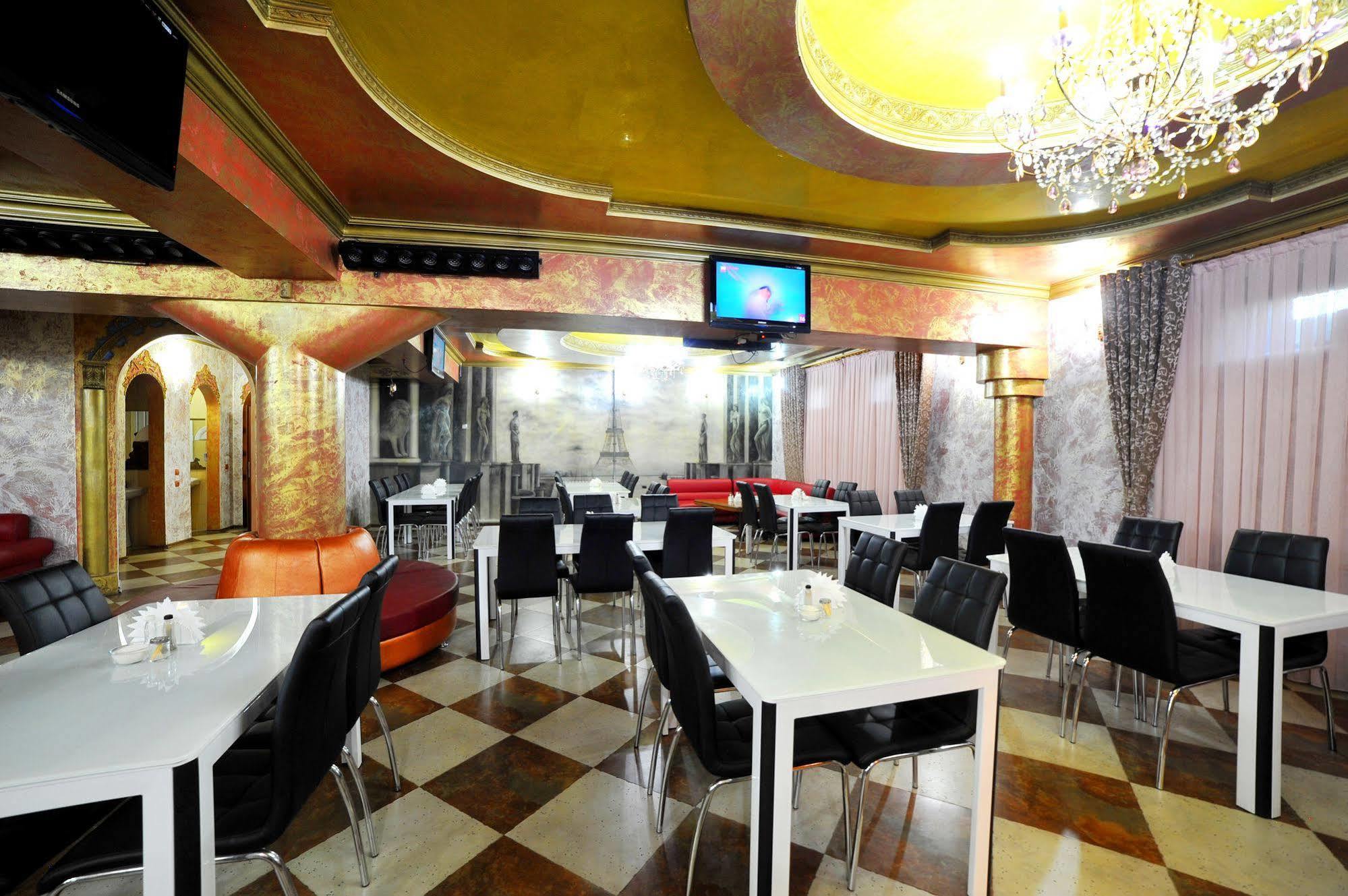 Rich Hotel Bishkek Ngoại thất bức ảnh