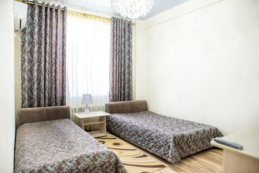Rich Hotel Bishkek Ngoại thất bức ảnh